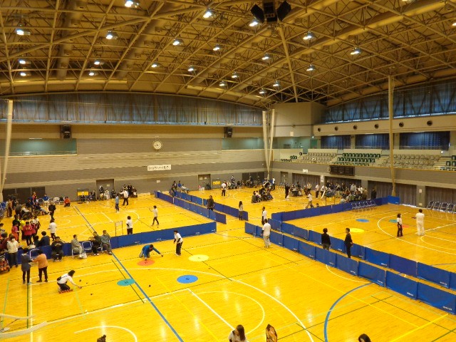 会場の様子。10チームの参加がありました。