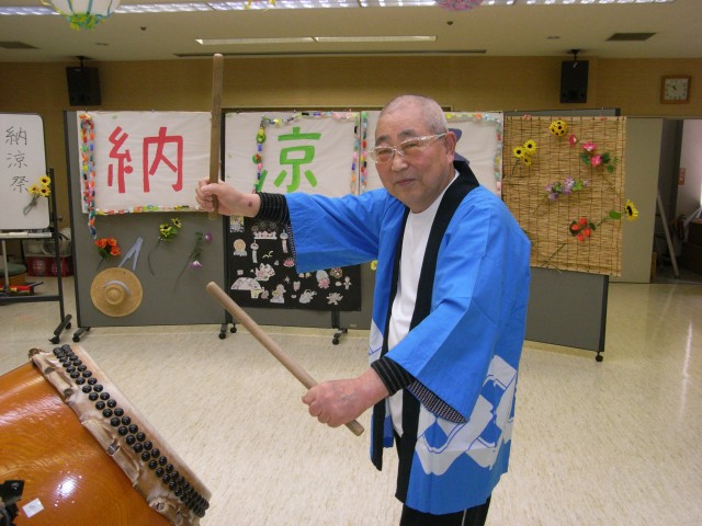 太鼓もたたきますよ~