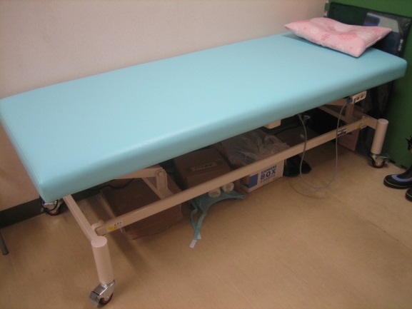 電動式昇降ベッド